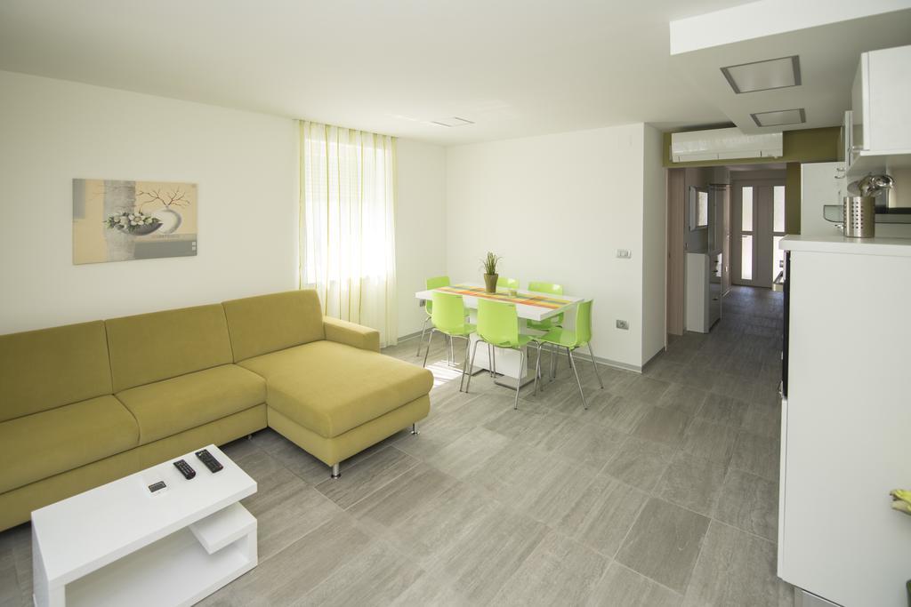 Villa Danex Premium Umag Buitenkant foto