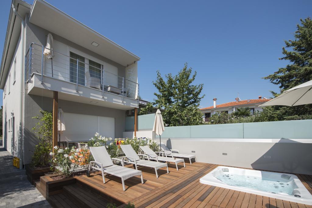 Villa Danex Premium Umag Buitenkant foto